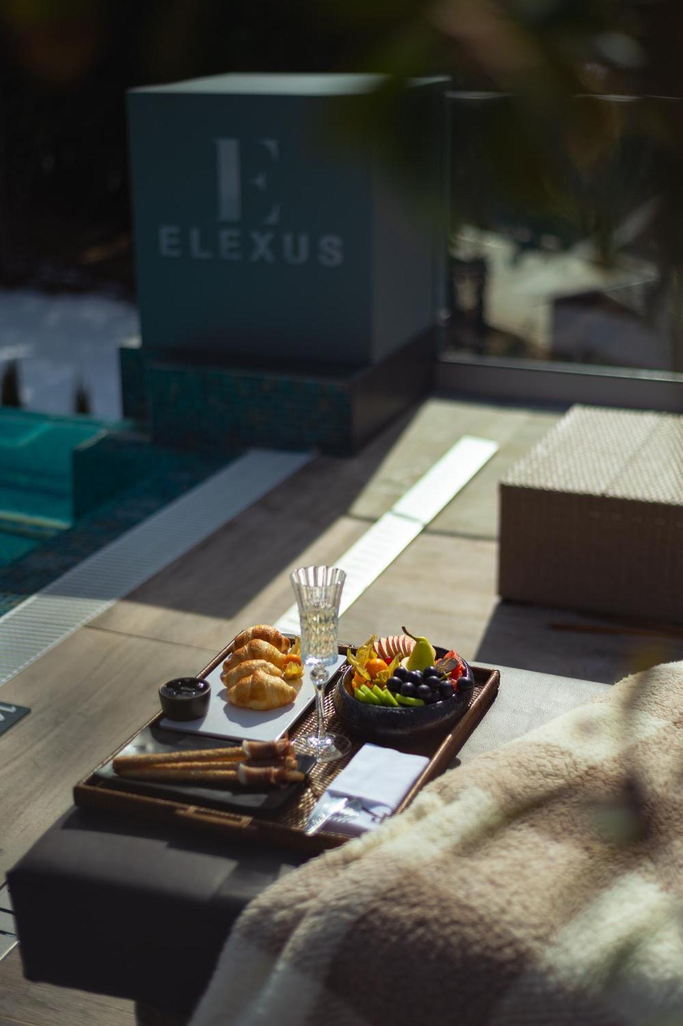 Elexus Boutique Predeal Exterior foto